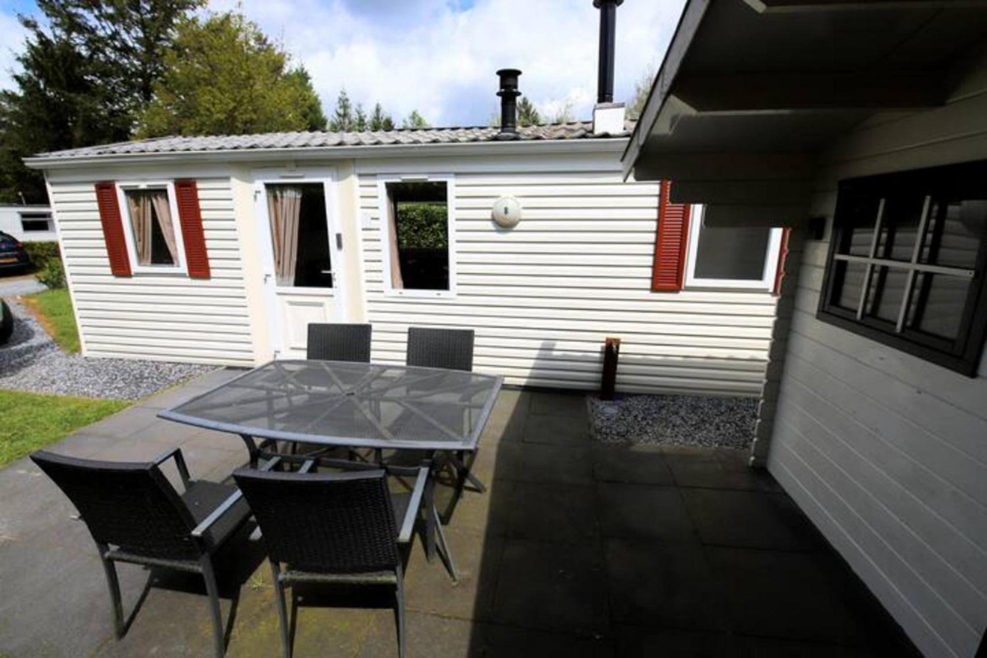 Charmante Woning Op Rustig Park Met Fietsen Эпе Экстерьер фото