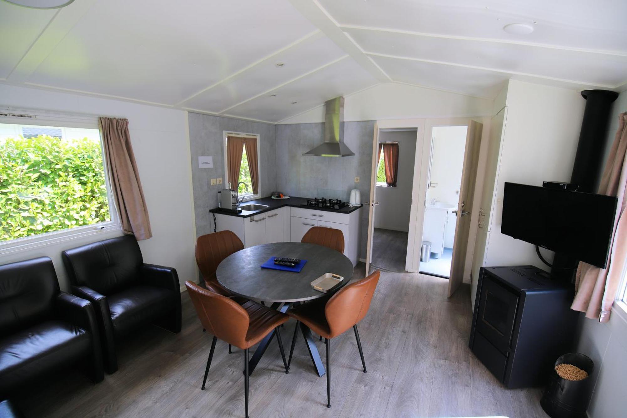 Charmante Woning Op Rustig Park Met Fietsen Эпе Экстерьер фото